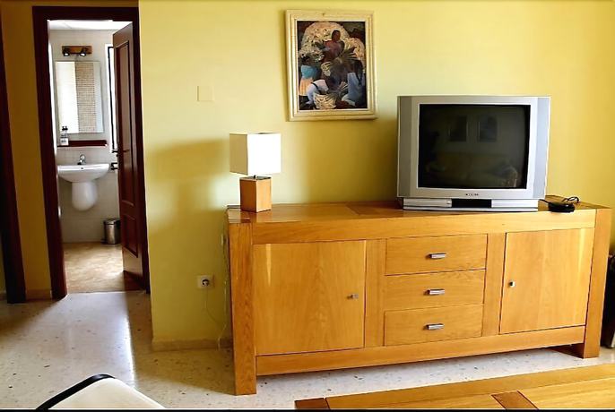 Imagen de los interiores del Apartamentos Piles Gandía 3000. Foto 7