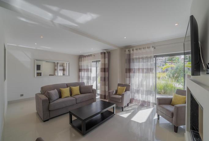 Imagen de los interiores del Apartamentos Pine Hills Vilamoura. Foto 13