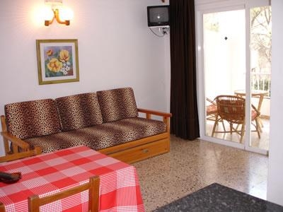 Imagen de la habitación del Apartamentos Pinos Playa, Platja Migjorn. Foto 2