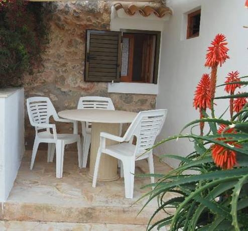 Imagen general del Apartamentos Pinosol, Santa Eulalia des Riu. Foto 4