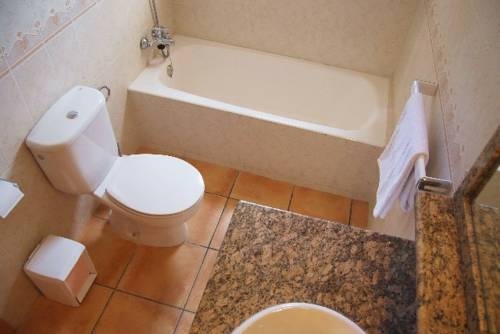 Imagen general del Apartamentos Pinosol, Santa Eulalia des Riu. Foto 8