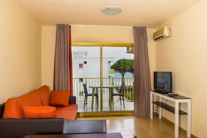 Imagen general del Apartamentos Pins Marina. Foto 6