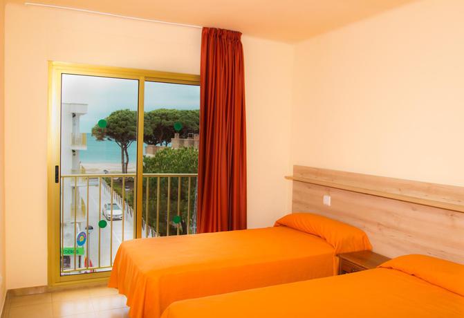 Imagen general del Apartamentos Pins Marina. Foto 8