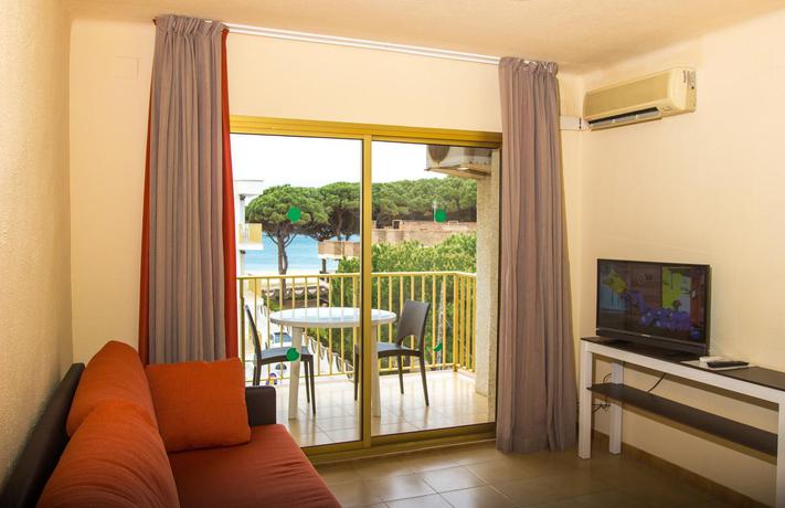 Imagen general del Apartamentos Pins Marina. Foto 11