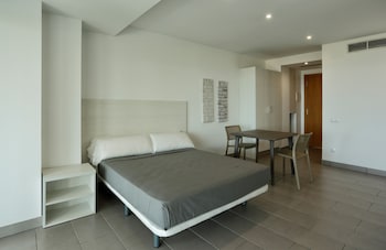 Imagen de la habitación del Apartamentos Pins Platja. Foto 5