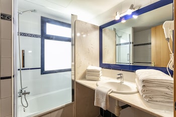 Imagen de la habitación del Apartamentos Pins Platja. Foto 10