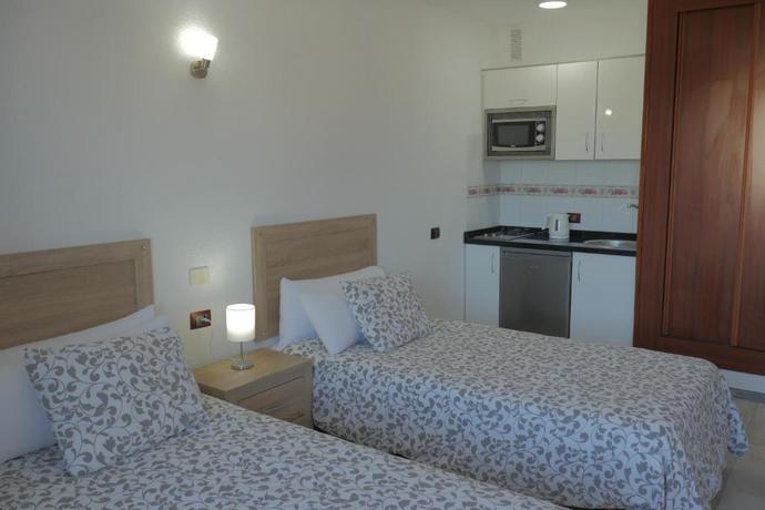 Imagen general del Apartamentos Pirámides. Foto 6