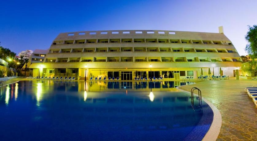 Imagen general del Apartamentos Pirámides. Foto 8