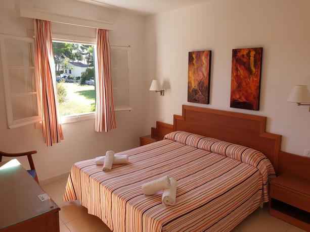 Imagen de la habitación del Apartamentos Piscis, Cala Blanca. Foto 4
