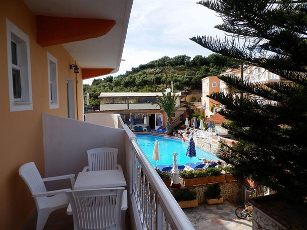 Imagen general del Apartamentos Planos Beach Aparthotel. Foto 3