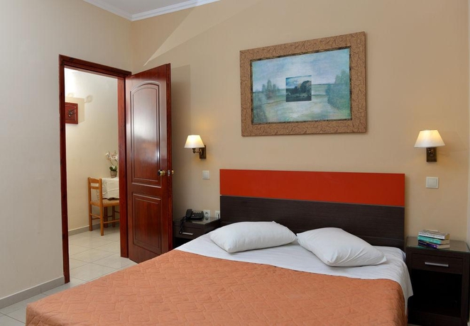 Imagen general del Apartamentos Planos Beach Aparthotel. Foto 10