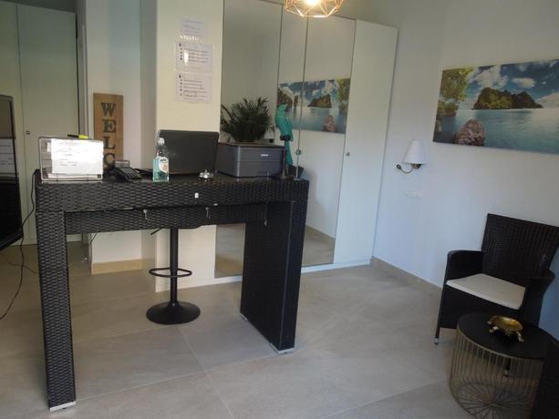 Imagen general del Apartamentos Playa De Covachos. Foto 12