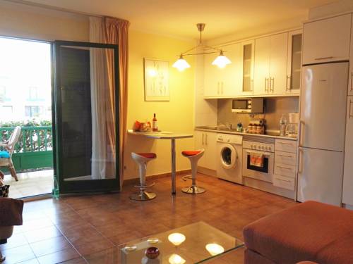 Imagen de la habitación del Apartamentos Playa De Las Cucharas. Foto 4