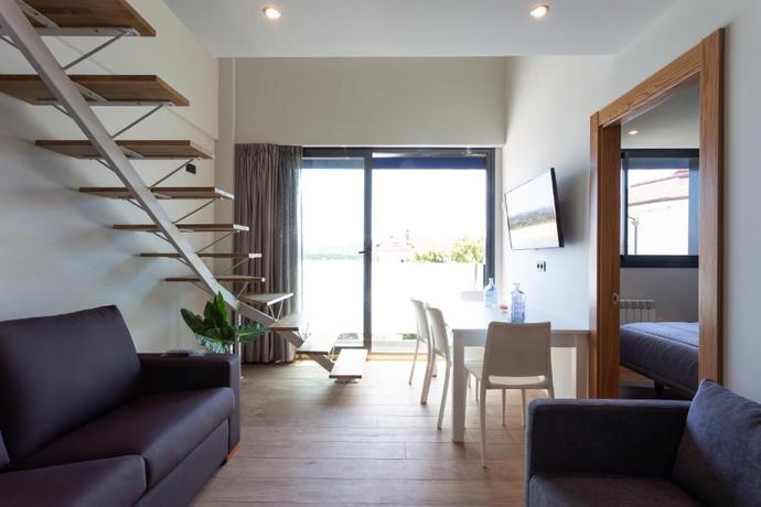 Imagen general del Apartamentos Playa De Los Barcos. Foto 8