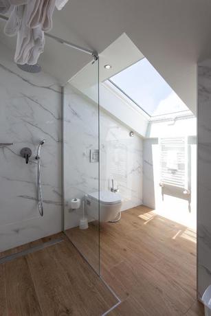 Imagen general del Apartamentos Playa De Los Barcos. Foto 11