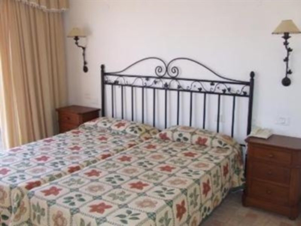 Imagen general del Apartamentos Playa De Los Roques. Foto 6