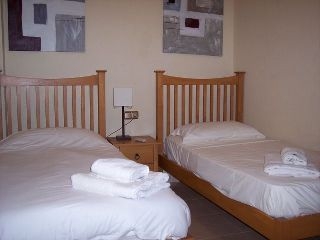 Imagen de la habitación del Apartamentos Playa Golf, Orihuela Costa. Foto 5