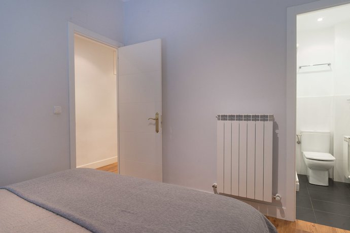 Imagen de la habitación del Apartamentos Playa Gros - Iberorent. Foto 7