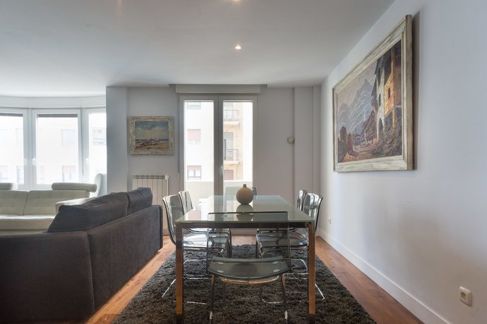 Imagen de la habitación del Apartamentos Playa Gros - Iberorent. Foto 9