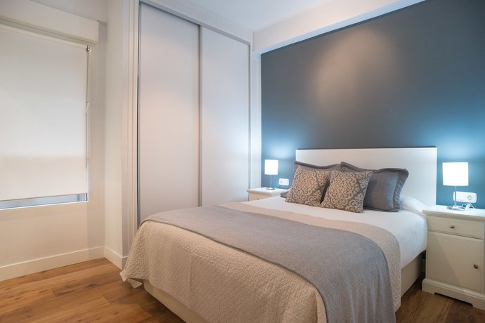 Imagen de la habitación del Apartamentos Playa Gros - Iberorent. Foto 11