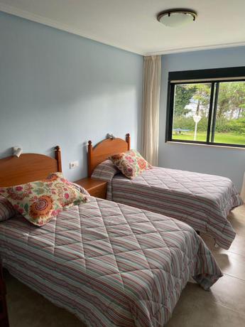 Imagen de la habitación del Apartamentos Playa Langosteira. Foto 2