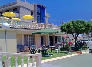 Imagen de los exteriores del Apartamentos Playa Major. Foto 6