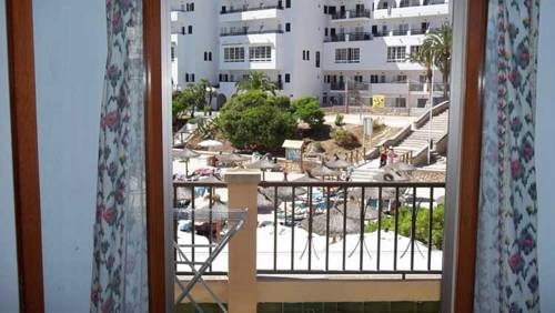 Imagen general del Apartamentos Playa Marina. Foto 2