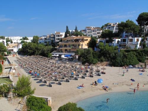 Imagen general del Apartamentos Playa Marina. Foto 3