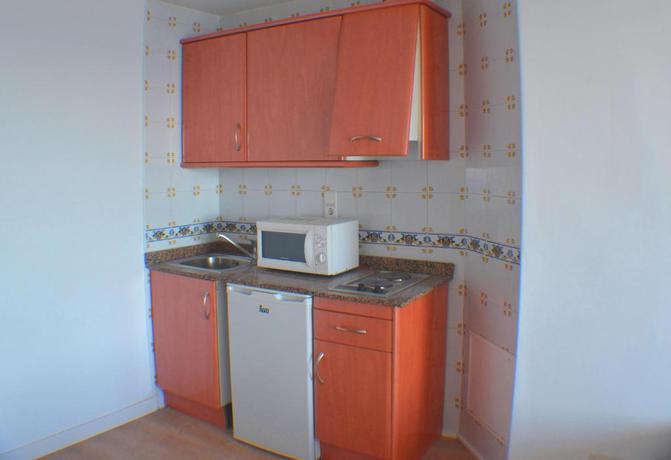 Imagen de la habitación del Apartamentos Playa Moreia. Foto 9