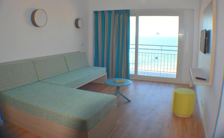 Imagen de la habitación del Apartamentos Playa Moreia. Foto 10