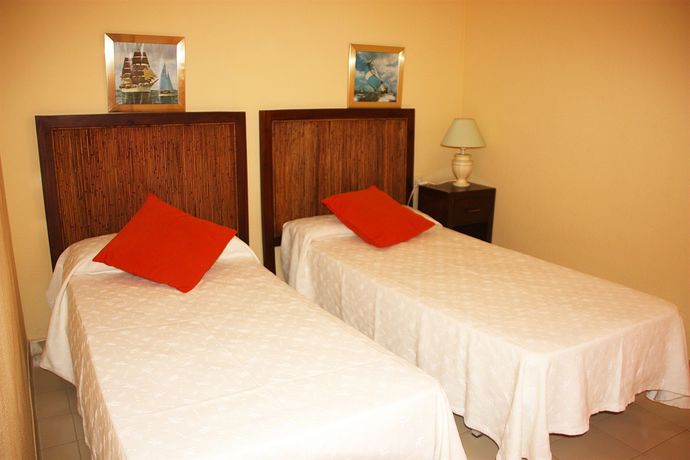 Imagen de la habitación del Apartamentos Playa Romana 3000. Foto 3