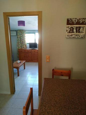 Imagen de la habitación del Apartamentos Playa Romana Park. Foto 8