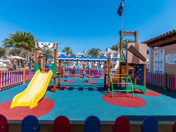 Imagen general del Apartamentos Playas Cas Saboners. Foto 2