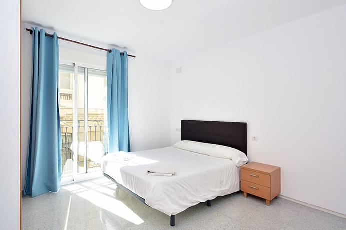 Imagen de la habitación del Apartamentos Plaza, Alicante. Foto 5