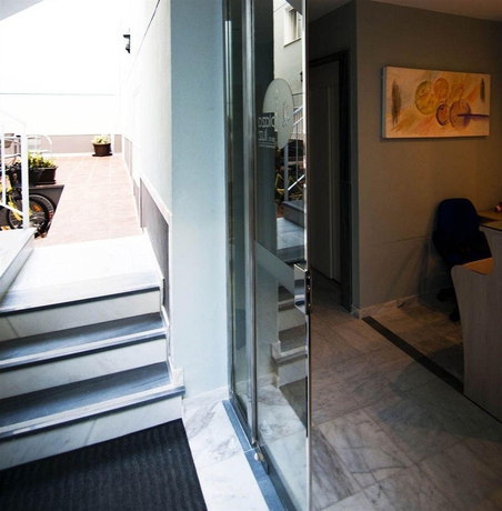 Imagen general del Apartamentos Plaza De La Luz Cádiz. Foto 15