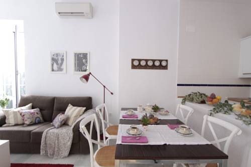 Imagen de los interiores del Apartamentos Plaza Pilatos. Foto 6