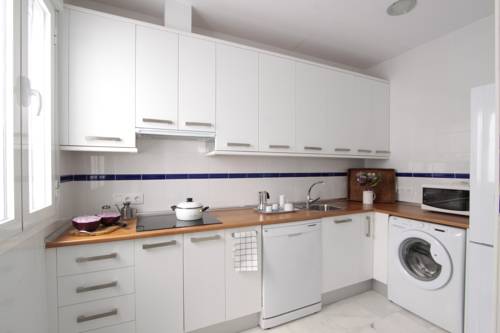 Imagen de los interiores del Apartamentos Plaza Pilatos. Foto 10