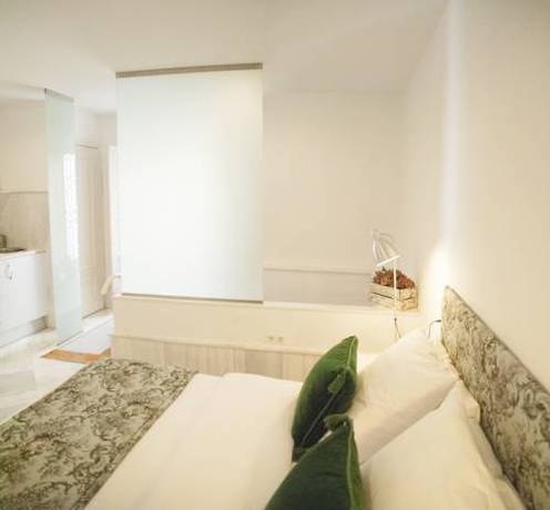 Imagen de la habitación del Apartamentos Plaza Santa Cruz, Zona Catedral Sevilla. Foto 4