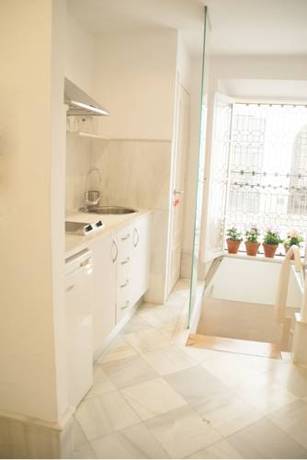 Imagen de los interiores del Apartamentos Plaza Santa Cruz, Zona Catedral Sevilla. Foto 8