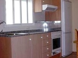 Imagen de los interiores del Apartamentos PortAzahar. Foto 6