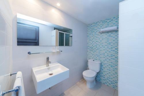Imagen de la habitación del Apartamentos PortBlue Rafalet. Foto 4