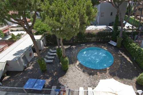 Imagen general del Apartamentos Porta Coeli. Foto 16