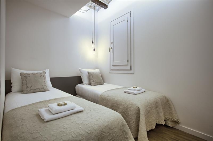 Imagen general del Apartamentos Portaferrissa. Foto 12