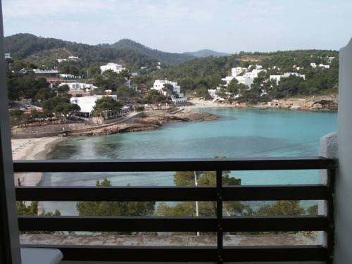 Imagen general del Apartamentos Portinatx. Foto 8