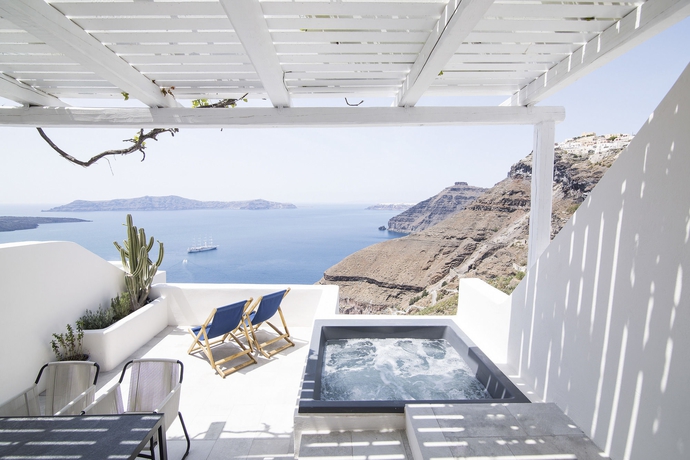 Imagen de los exteriores del Apartamentos Porto Fira Suites. Foto 13