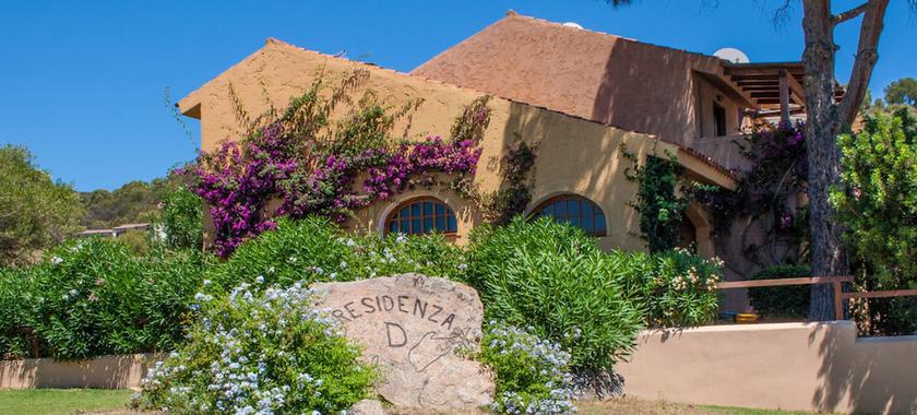 Imagen general del Apartamentos Porto Ottiolu Resort. Foto 3