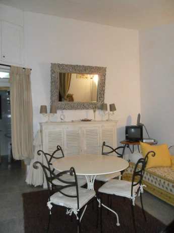 Imagen de la habitación del Apartamentos Porto Ottiolu Resort. Foto 16