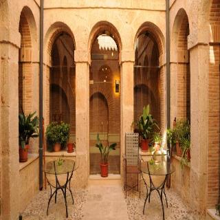 Imagen general del Apartamentos Posada Hospederia El Convento. Foto 10