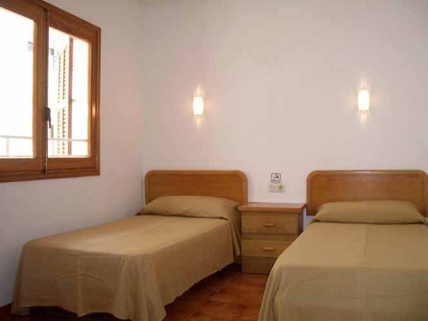 Imagen general del Apartamentos Poseidon II. Foto 10