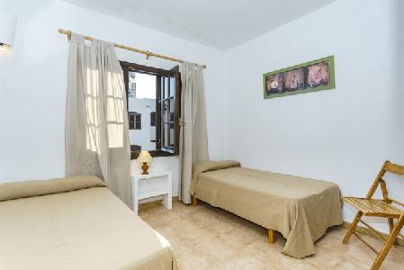 Imagen de la habitación del Apartamentos Posidonia, Son Parc. Foto 5